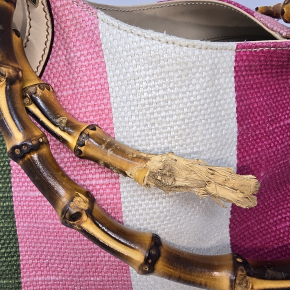 Vintage Gucci *broken handle* - Picture 5 of 7